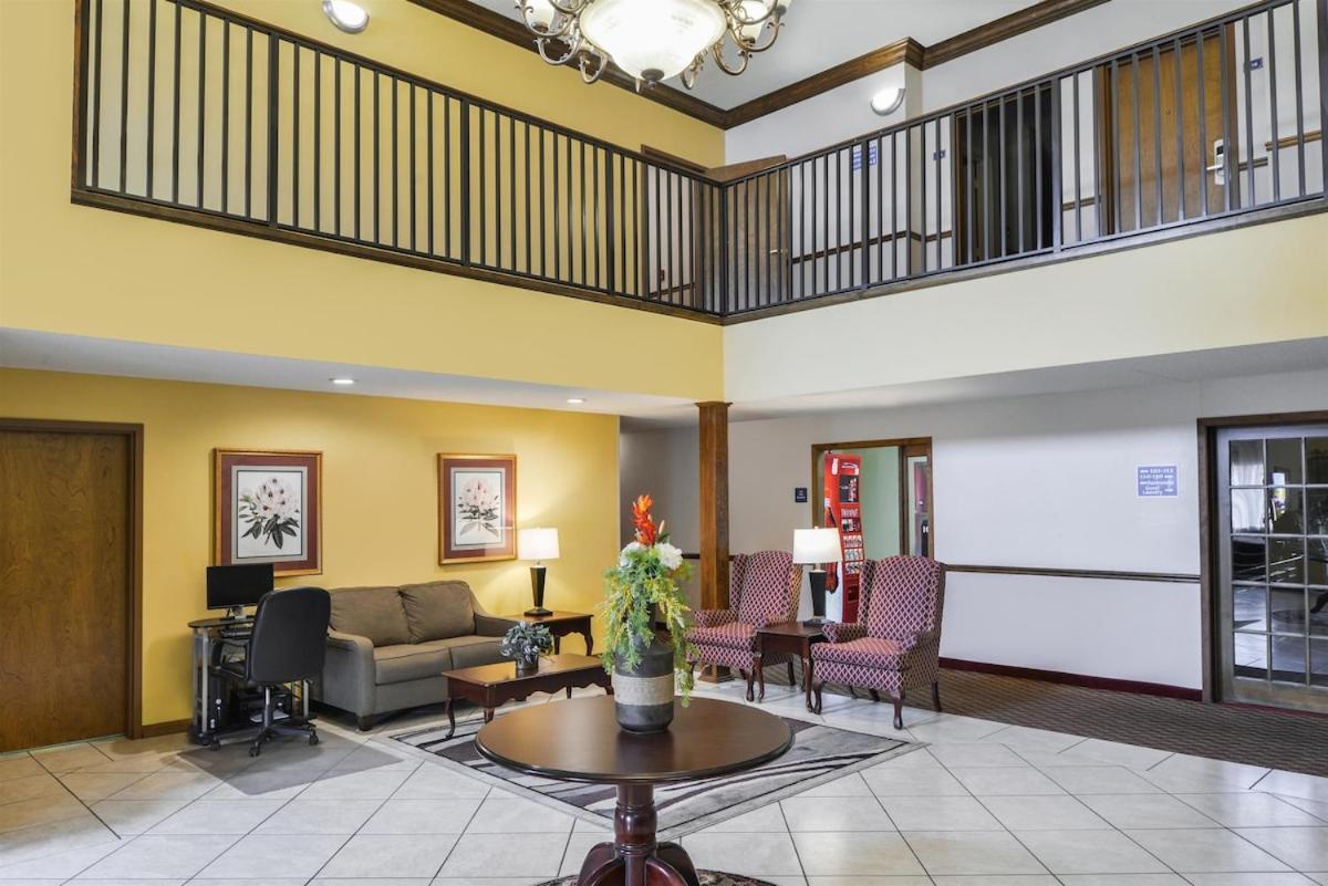 Americas Best Value Inn Wiggins Εξωτερικό φωτογραφία