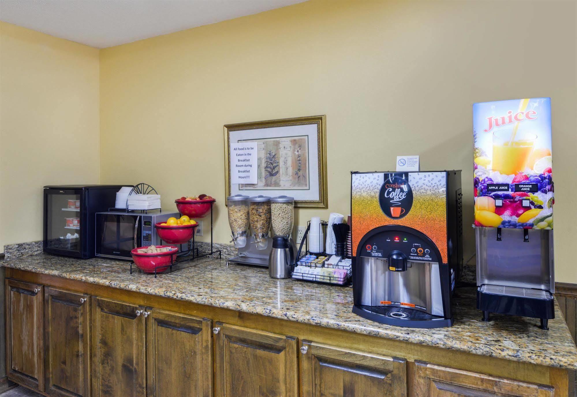 Americas Best Value Inn Wiggins Εξωτερικό φωτογραφία
