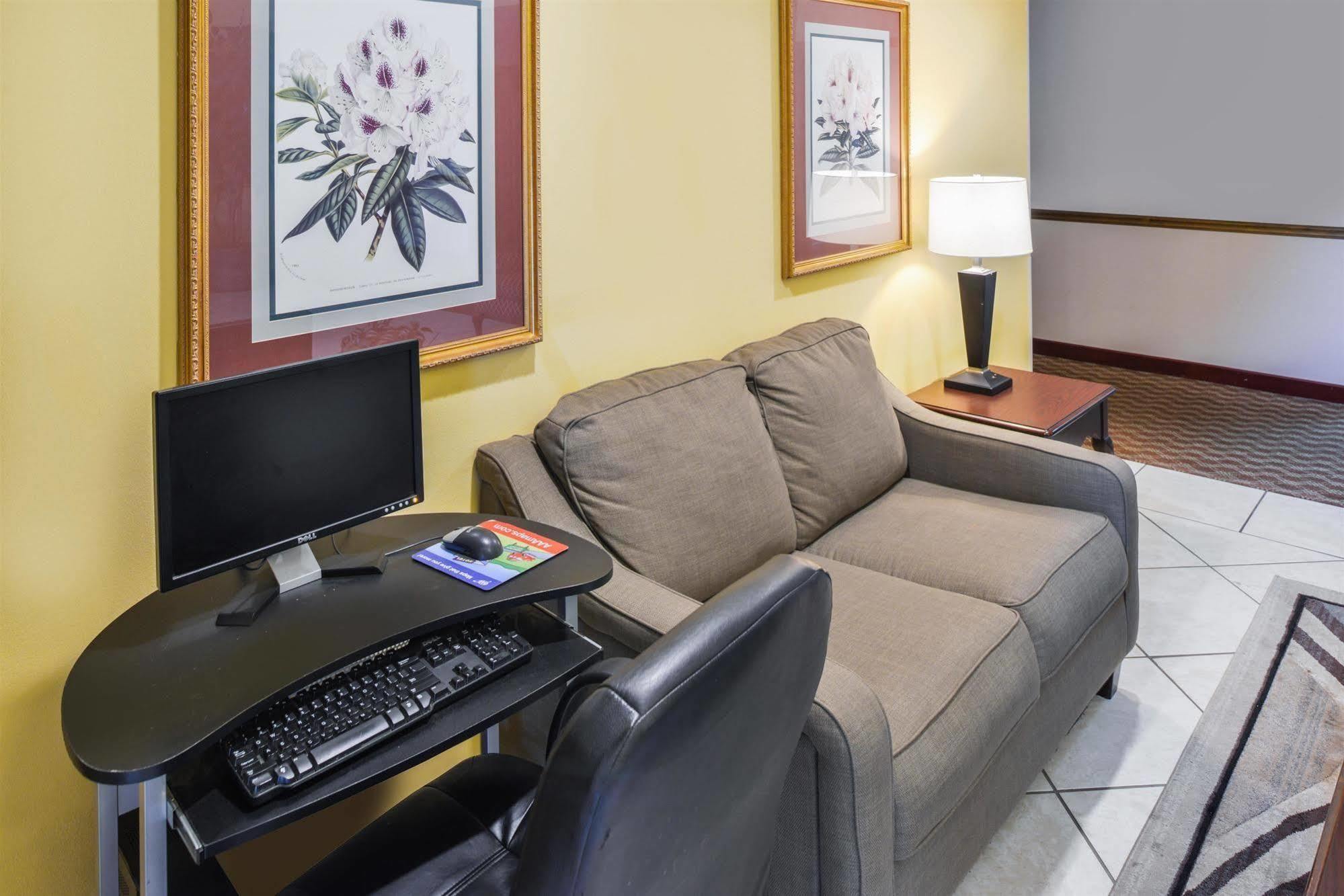 Americas Best Value Inn Wiggins Εξωτερικό φωτογραφία